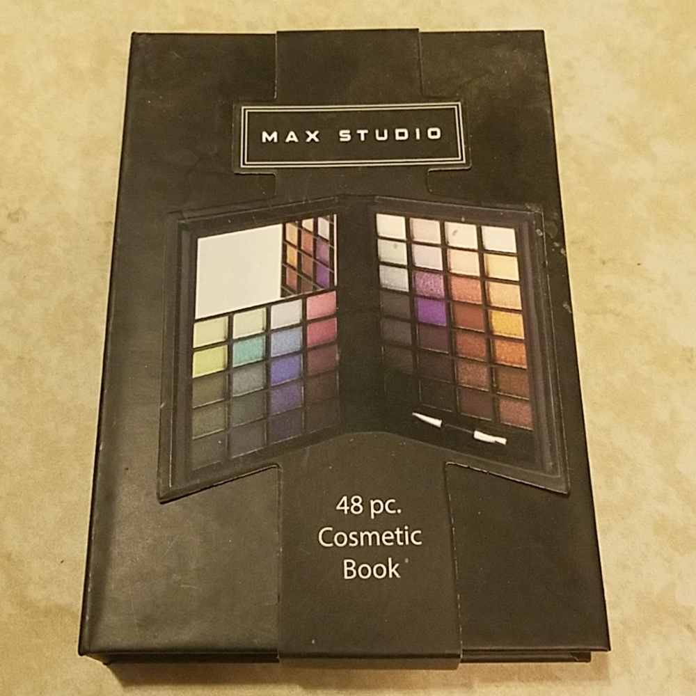 Brand new eyeshadow case